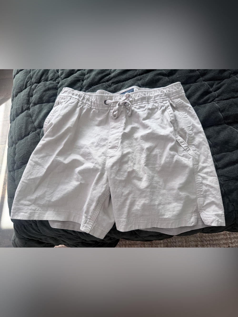 Khaki Abercrombie & Fitch White Men's Drawstring Shorts